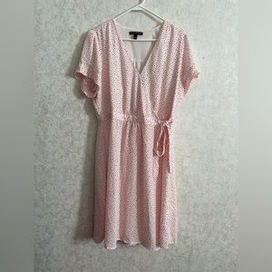 Banana Republic women's large white / red wrap dress